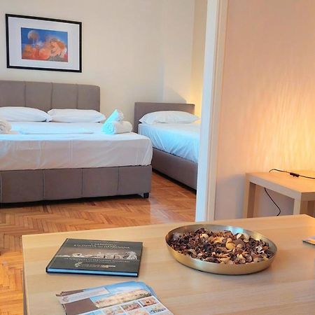 אתונה Big Apartment In Acropolis Museum מראה חיצוני תמונה